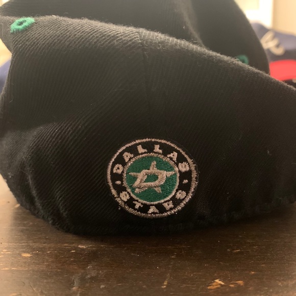 Dallas stars fitted ball cap - Picture 3 of 3